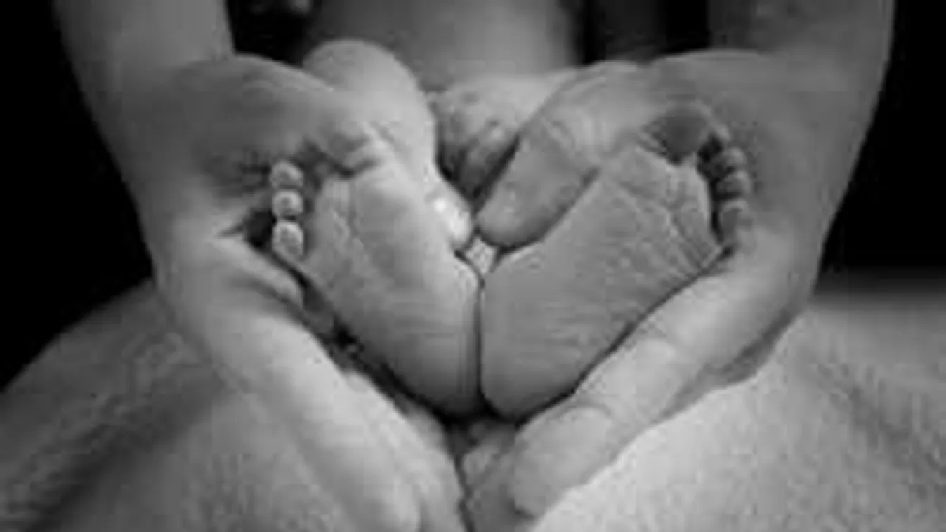 Szívfacsaró felvétel: még az orvosok is elsírták magukat attól, amit az újszülött csinált