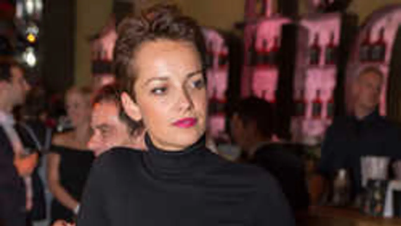 Áll a bál: reagált az őt ért vádakra a népszerű magyar színésznő