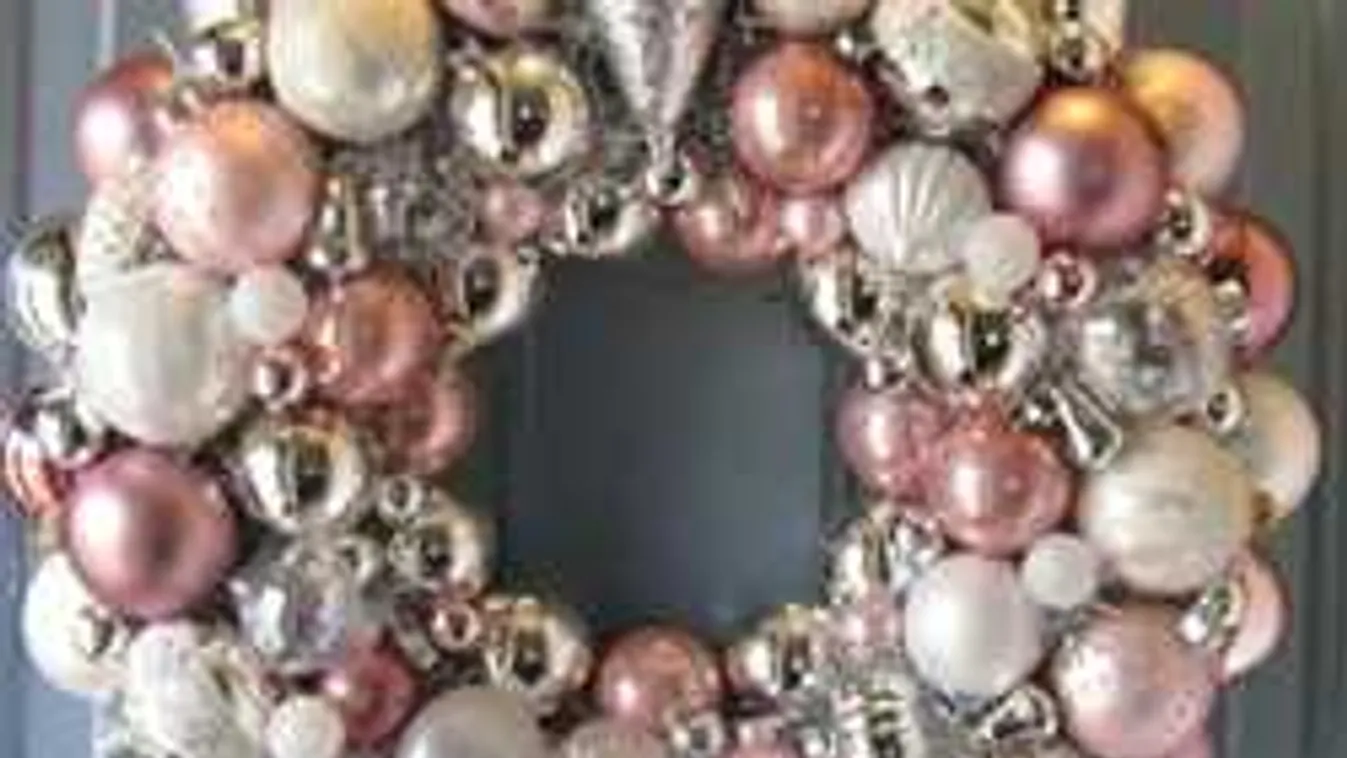 Az idei év legcsodásabb karácsonyi ajtódekorációit máris kipróbálhatod!