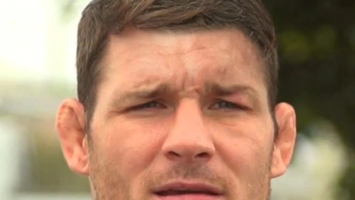 Sokkot kaptak a nézők: élő adásban tett bizarr dolgot a bajnok sportoló