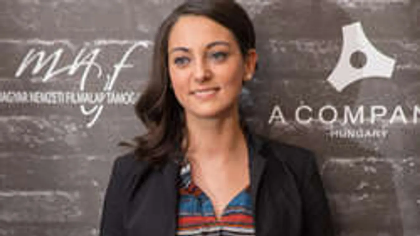 Veszélyes betegséggel küzd a várandós magyar énekesnő!