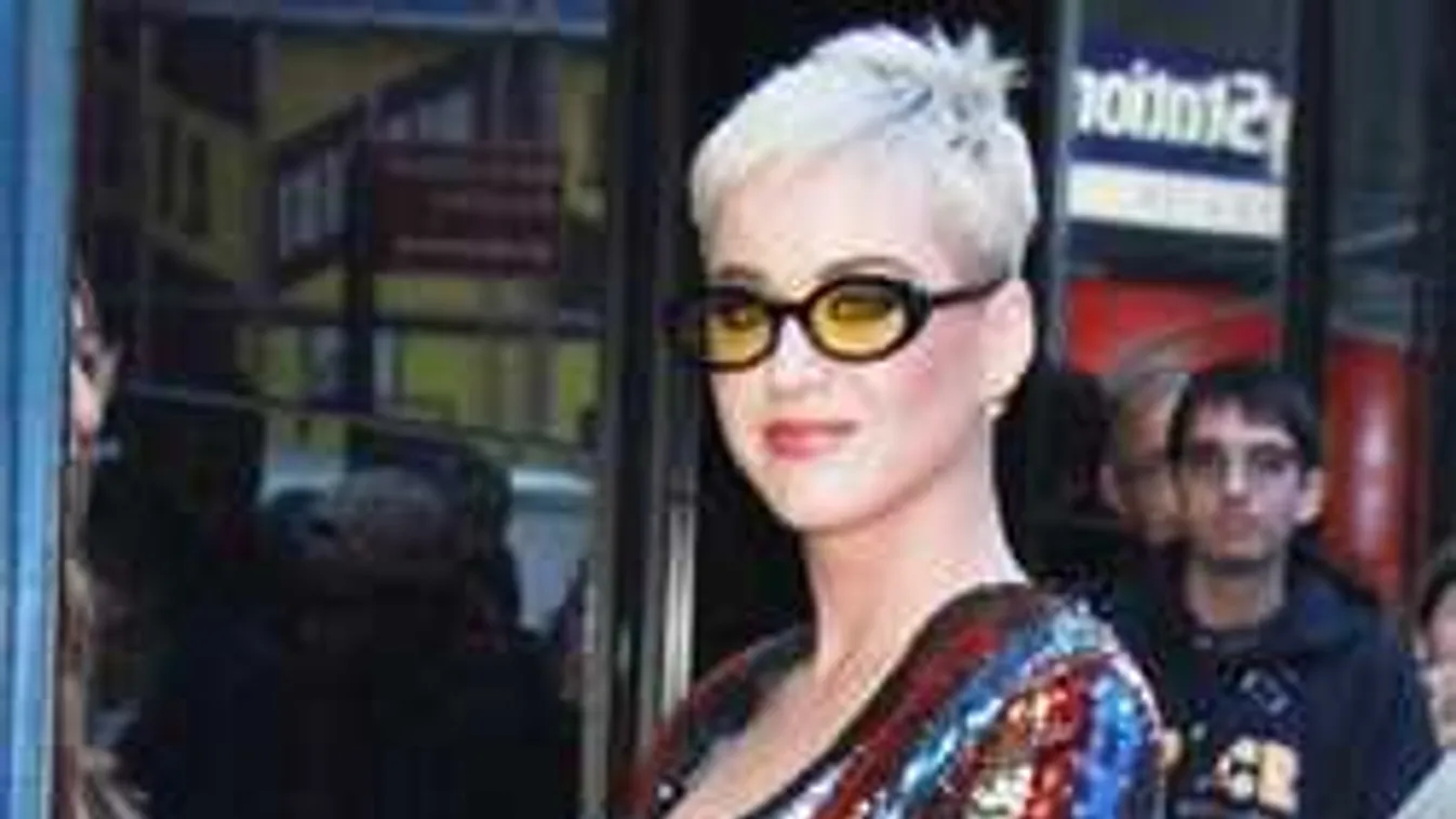Katy Perry megszabadulna elátkozott luxusvillájától - Fotók