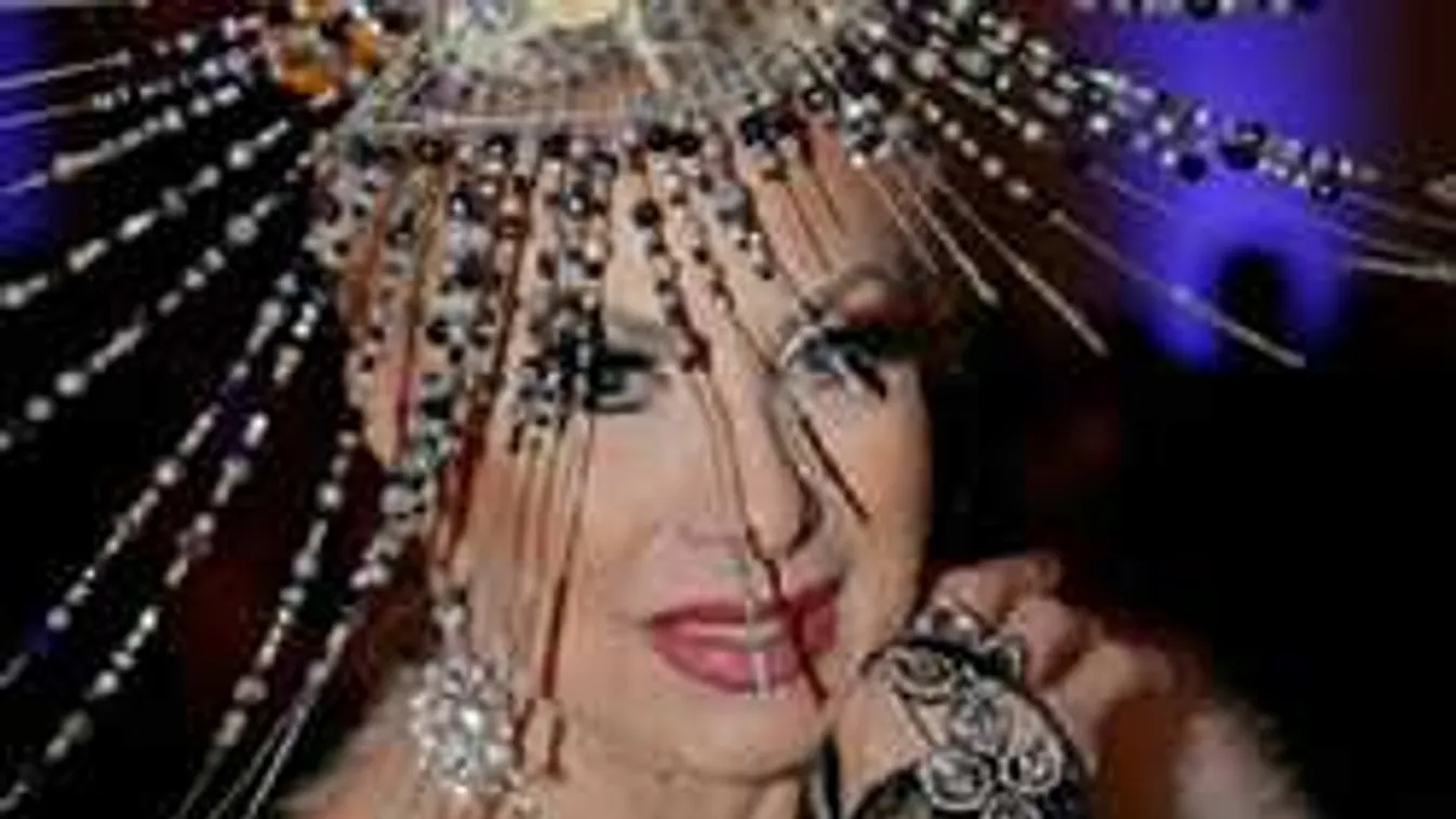 Botrány, perverz fotókkal bombázták születésnapján Medveczky Ilonát