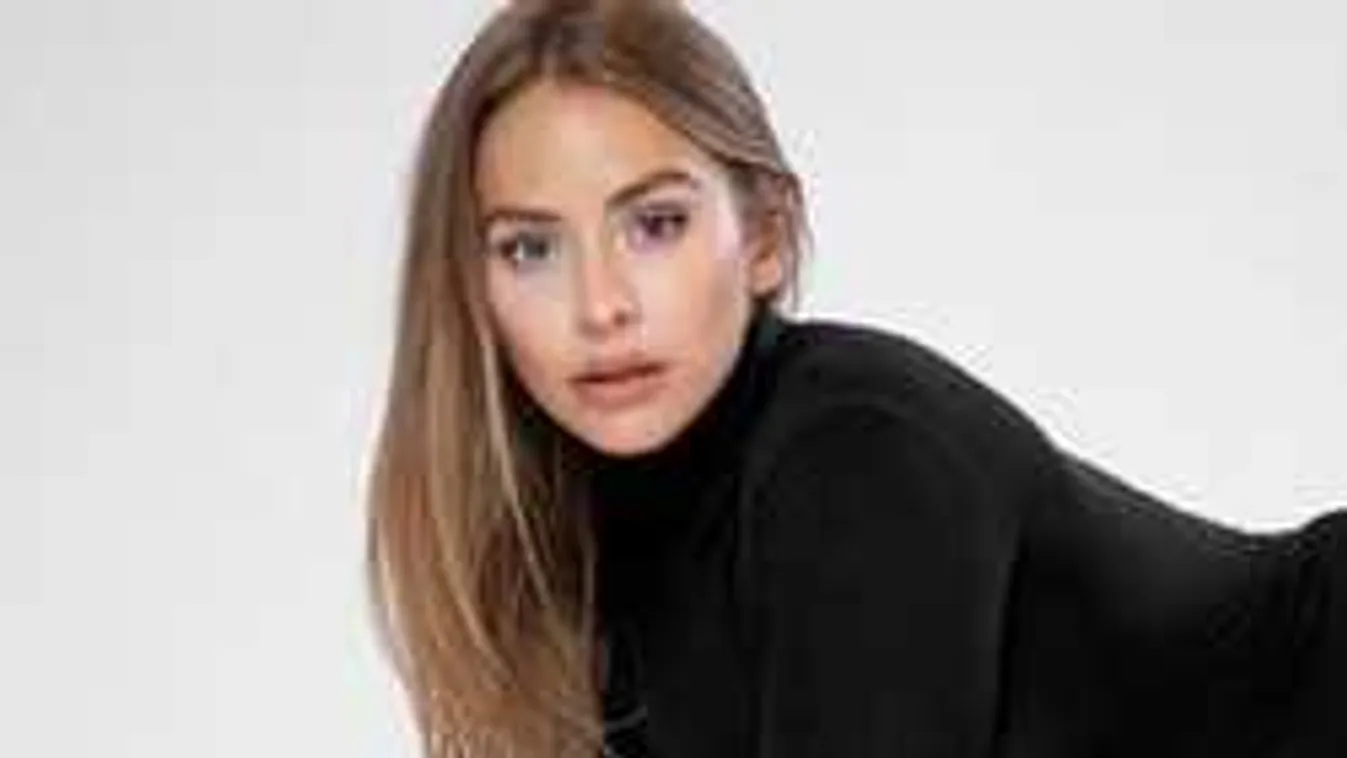 Ruha nélkül, teljesen pucéran kapták rajta a gyönyörű sportolónőt!