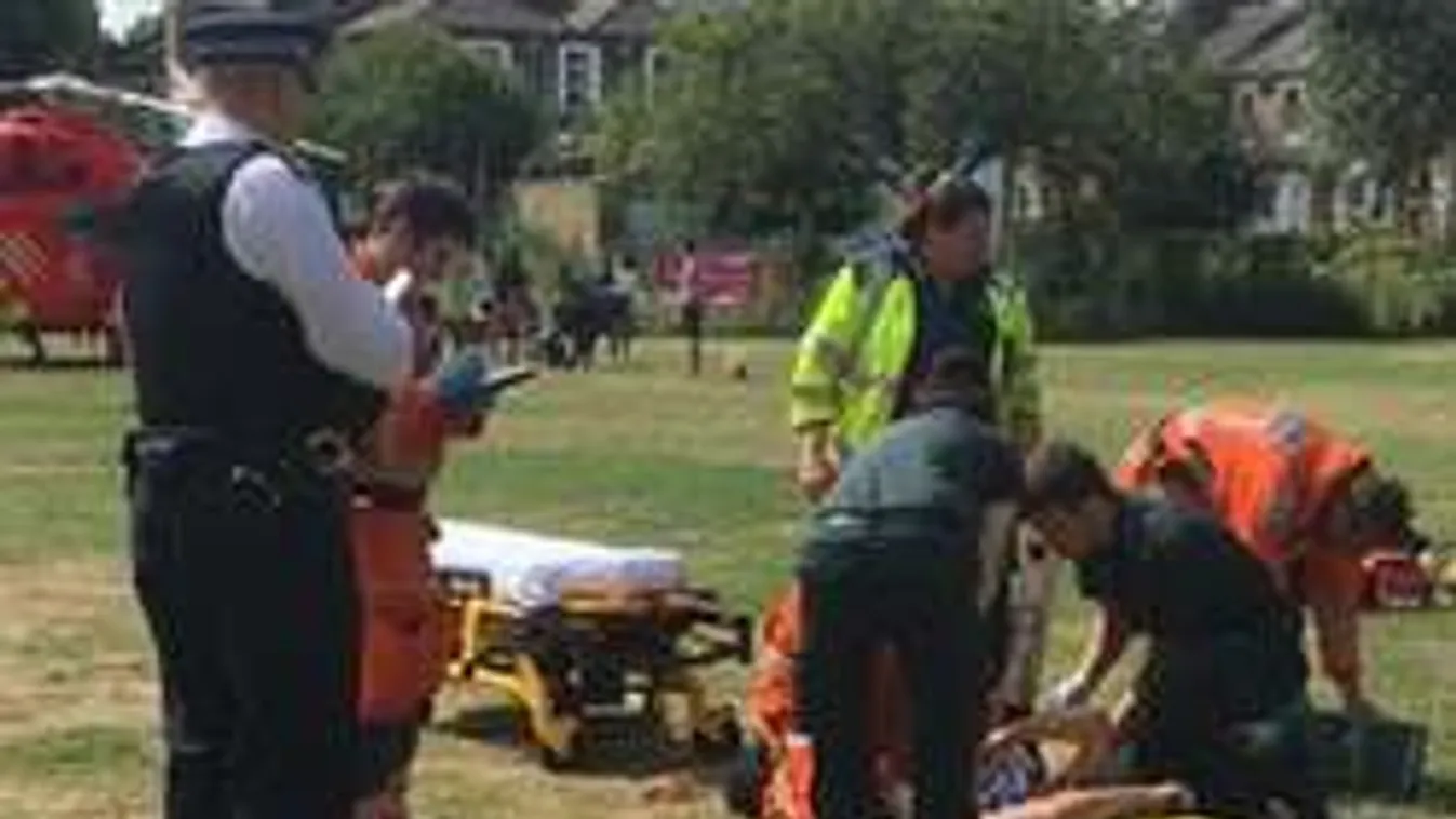 Iszonyatos baleset: Teherautó gázolt át a gyanútlanul napozó férfin!