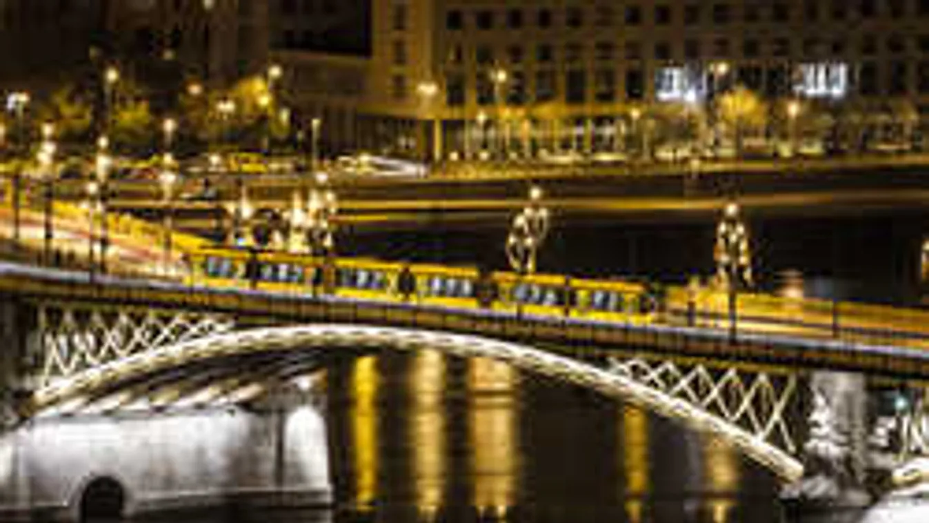 Ezért ugrott a Dunába egy férfi Budapesten az egyik hídról