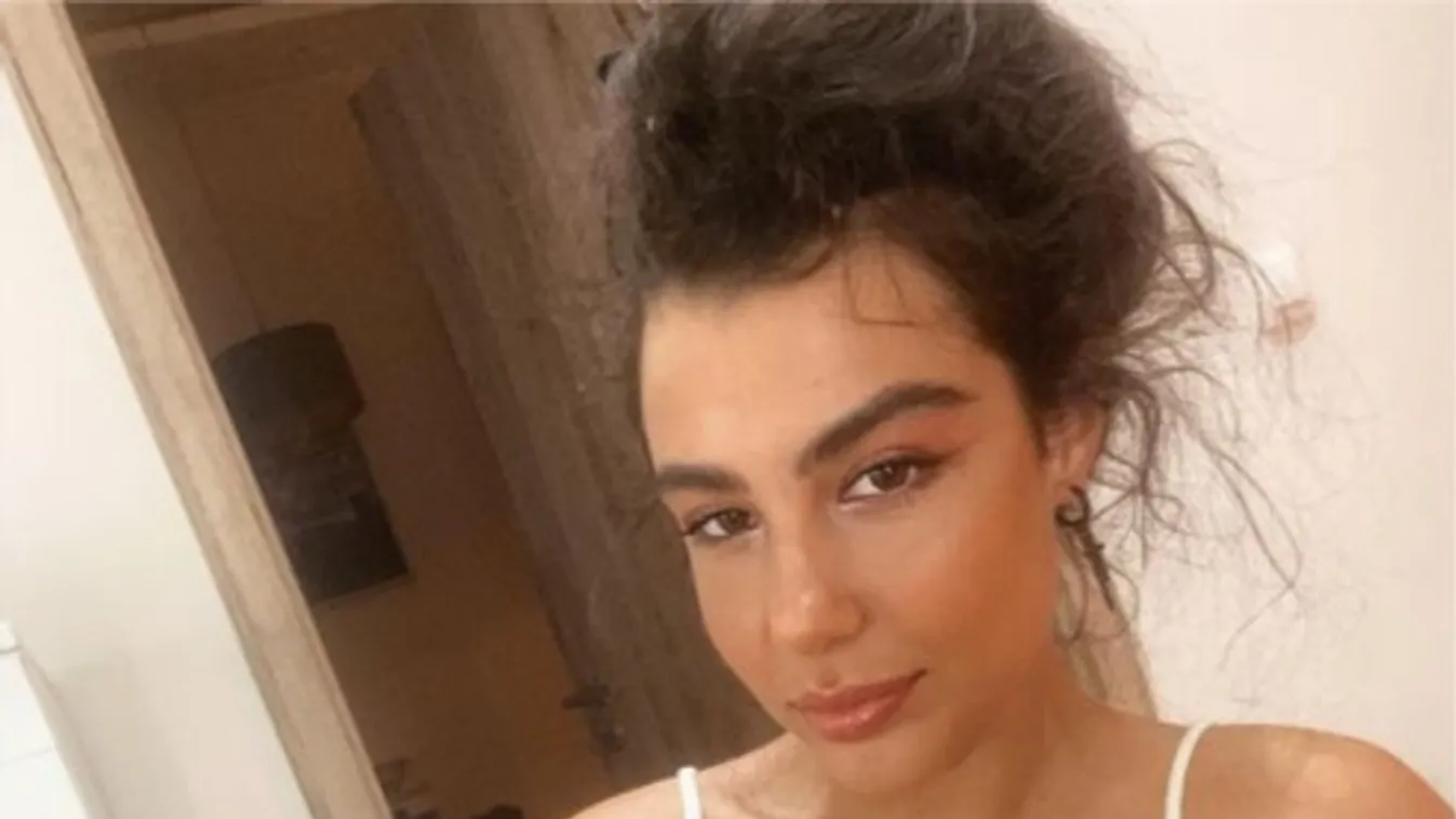 Tóth Andi kirakta a mellét Varga Viktornak, és ezt le is videózták: Íme!