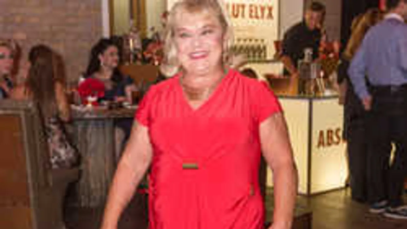 Eltört a bordája a Kossuth-díjas színésznőnek, lemondta a fellépéseit