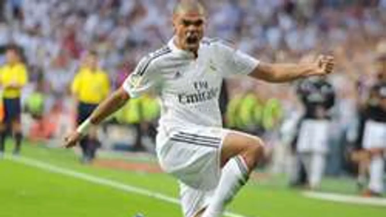 Szerelmet vall a favágó focista, de nem ez a legmeglepőbb - videó