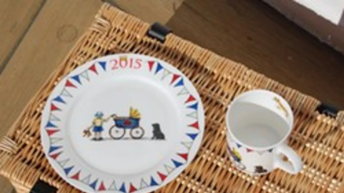 Former royal floating palace unveils royal baby souvenirs