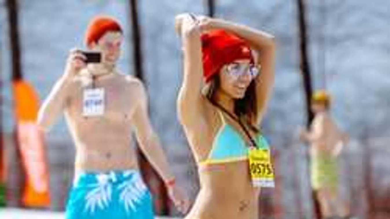 Bugyira vetkőzve síelnek az orosz bombázók