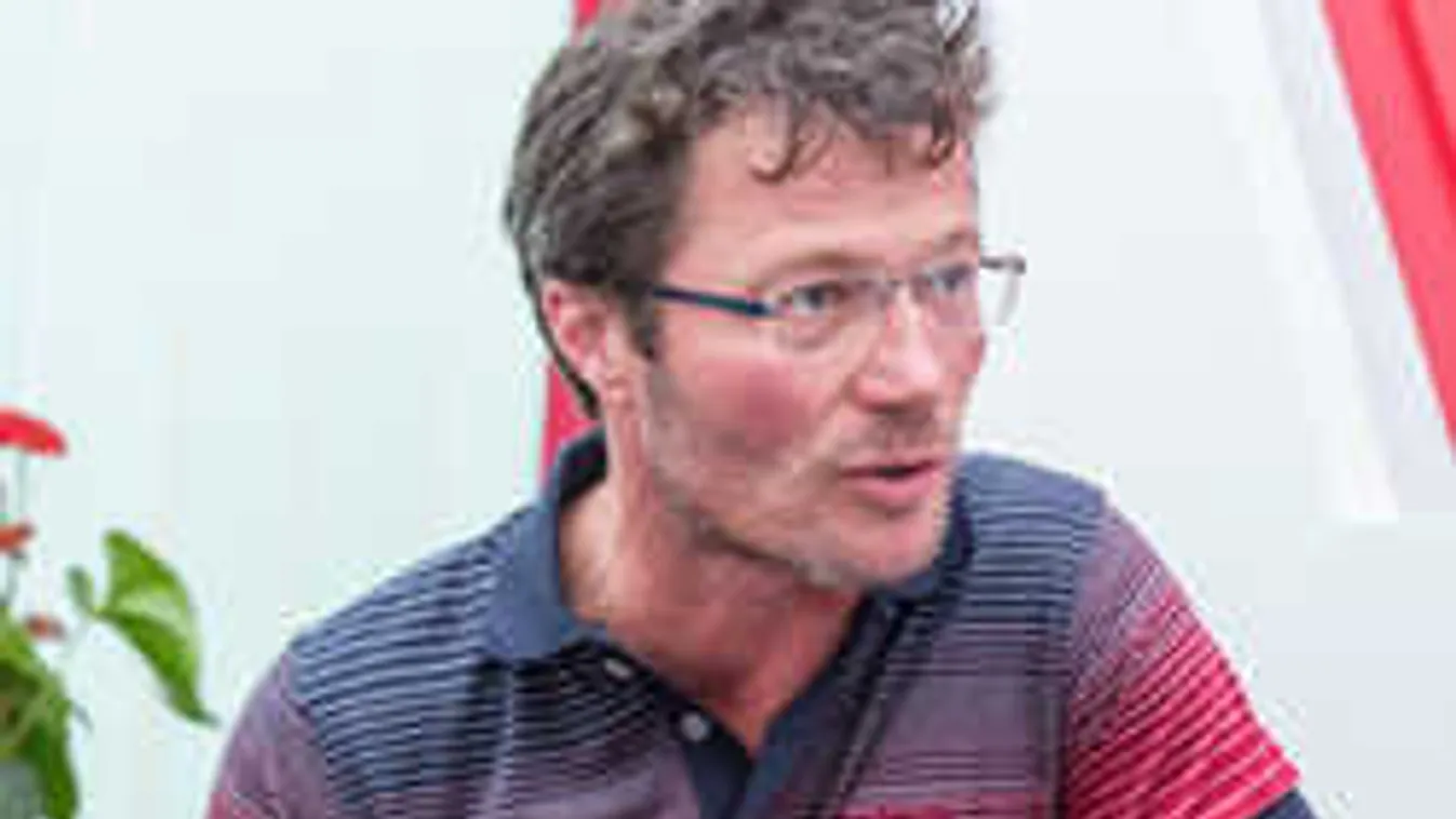 Fájdalmas beismerés: Ezért gyötrődik a szerelmes Stohl András