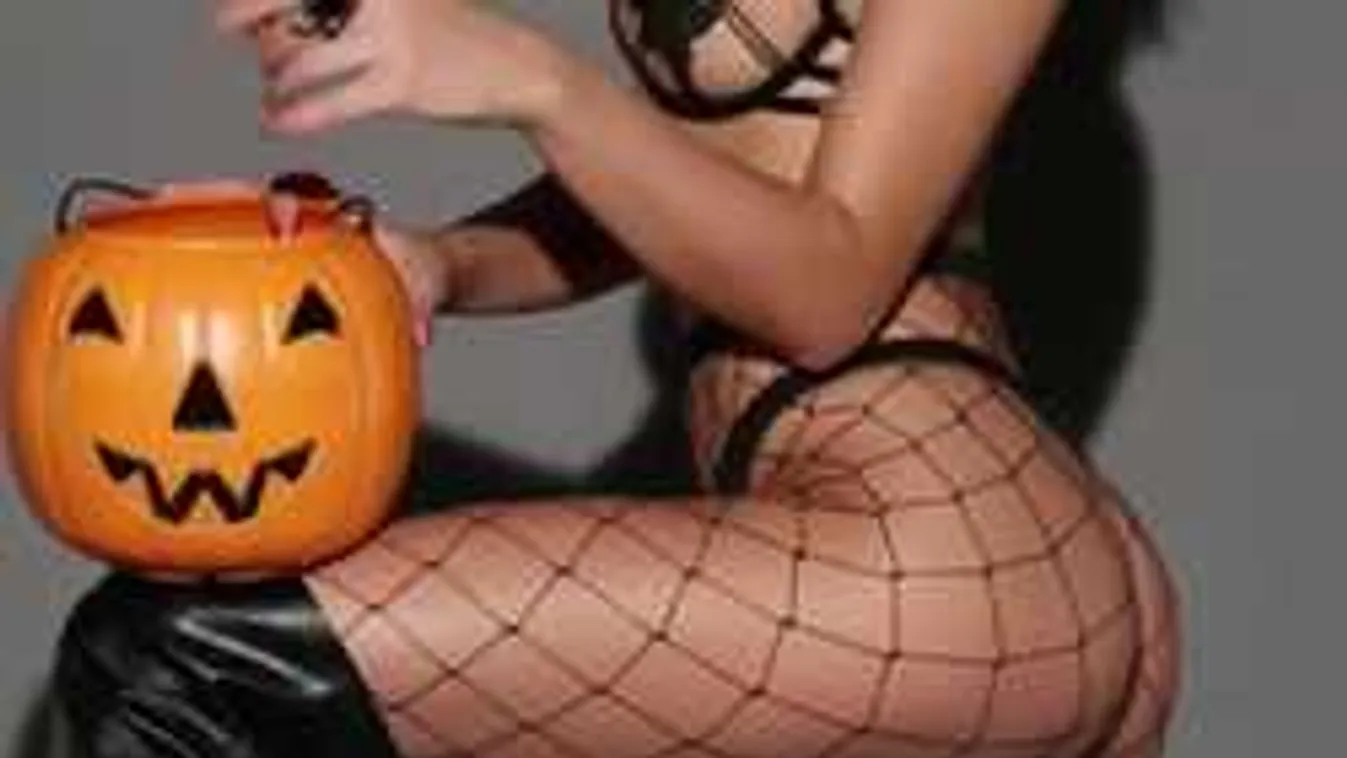 Cseppet sem szégyenlős: Egészen tökös ezeknek a lányoknak a feneke