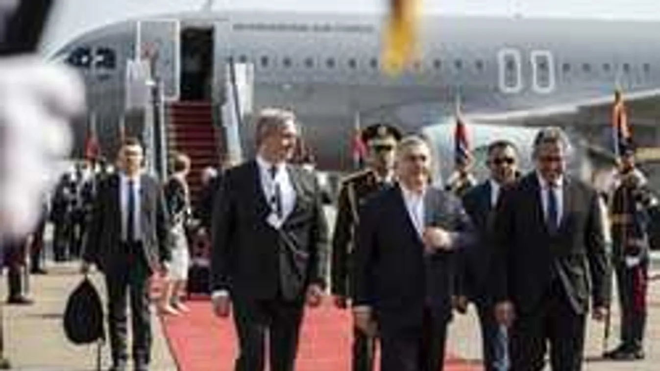 Egyiptomban tárgyal Orbán Viktor, terítéken a migráció