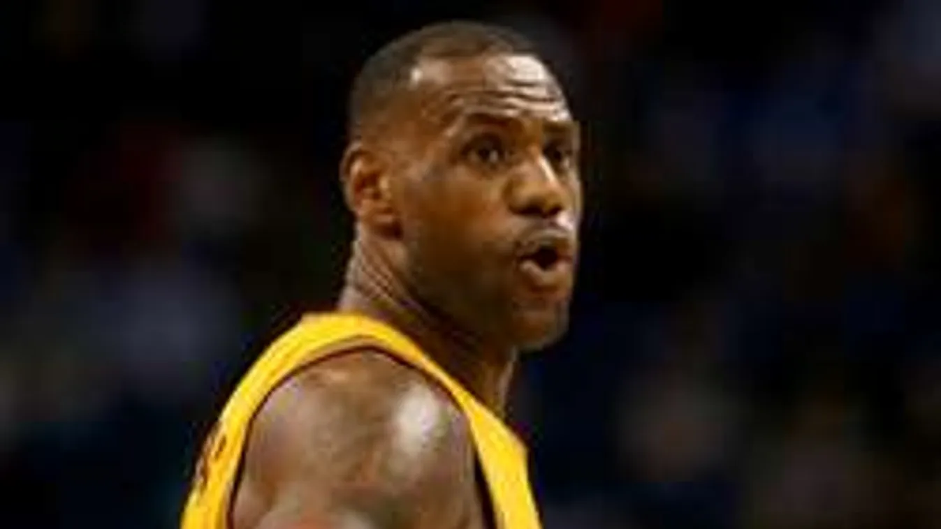 Rávetette magát az NBA-sztár a férje mellett ülő csajra