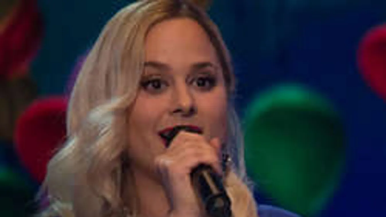 Megszólalt a kínos Facebook-botrányban a magyar sztárénekesnő!