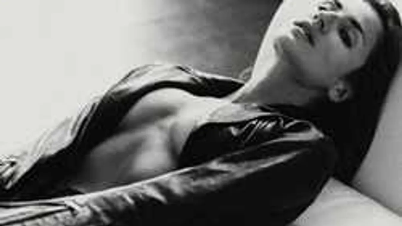 Csodálatos aktfotót posztolt magáról az amarikai modell!