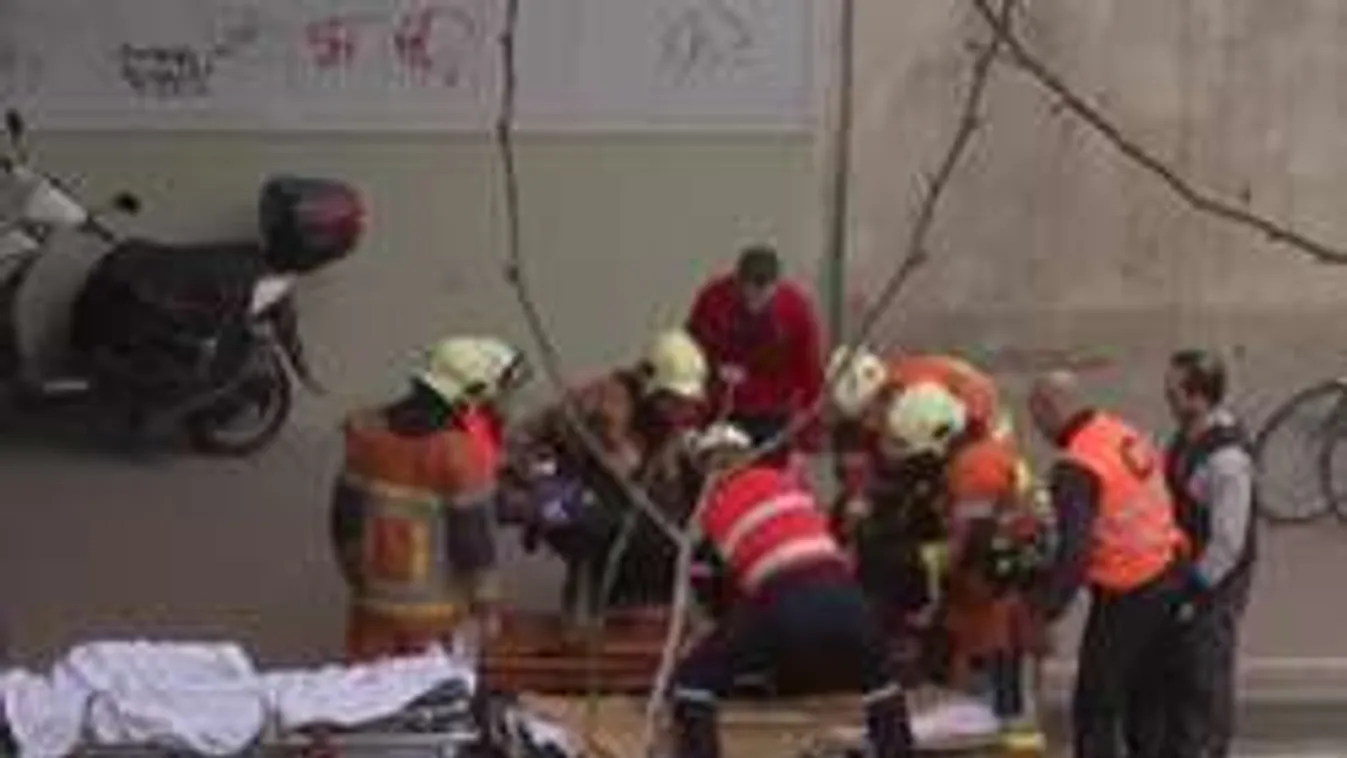 Szinte mindenkinek meg volt pörkölődve a haja, mondta a magyar orvos