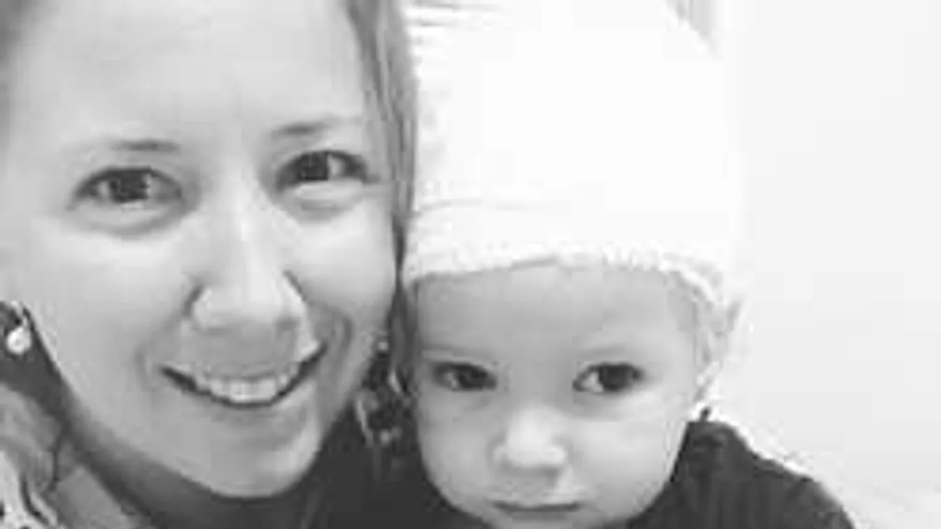 Csoda történt: Járni kezdett a kislány, akiről azt hitték, örökre mozgássérült marad