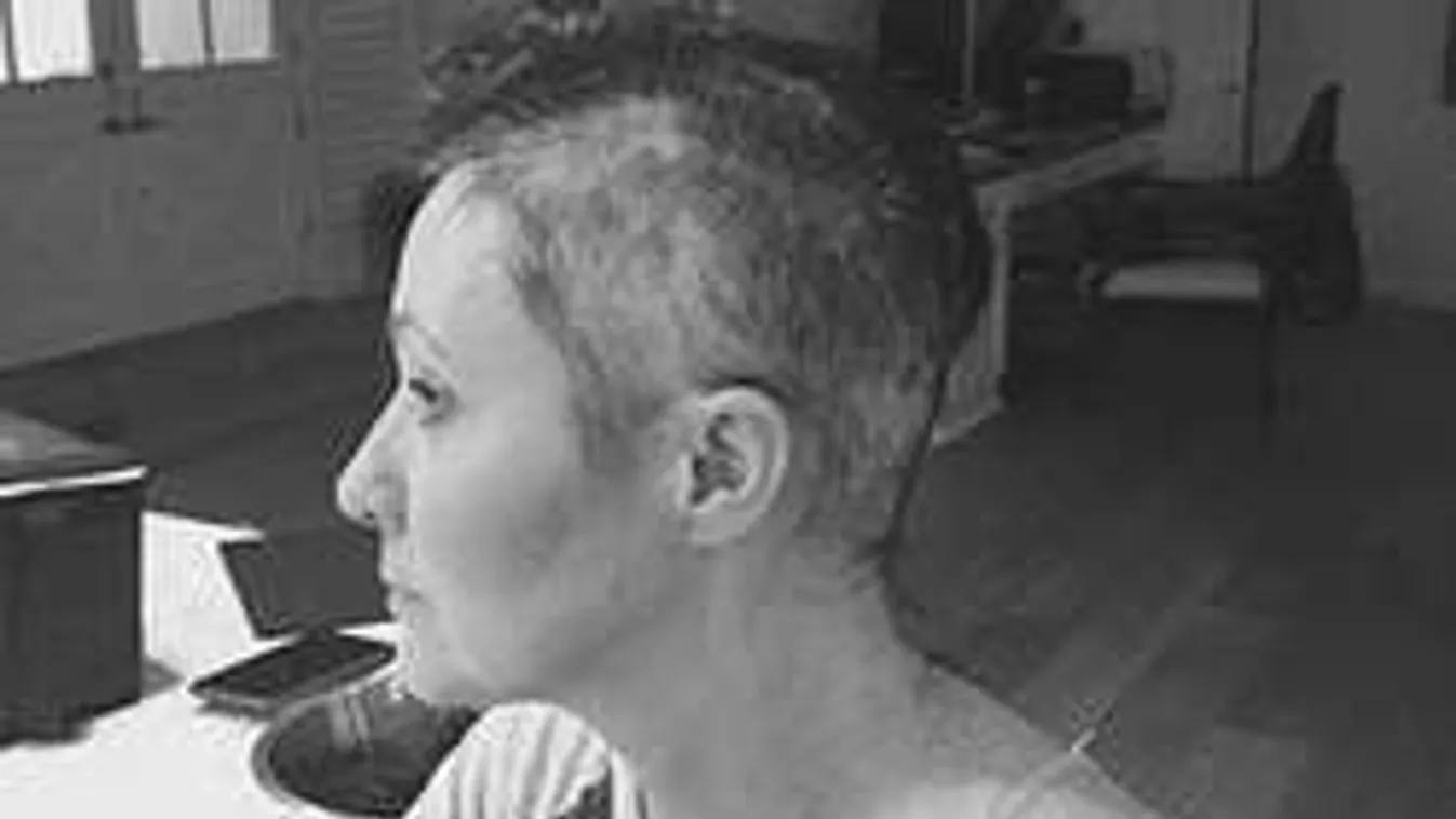 Könnyfakasztó videót tett közzé a rákbeteg hollywoodi sztár