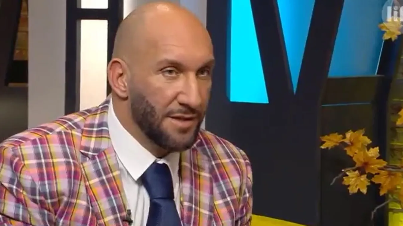 Nem csak a házassága megmentésén dolgozik Berki Krisztián. Így kezdte a napot