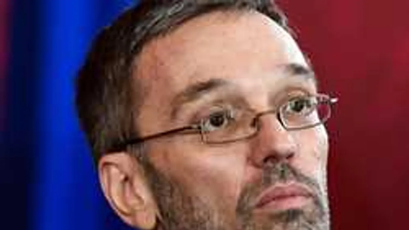 Az osztrákok megirigyelték a tranzitzónánkat, ők is csinálnak egyet