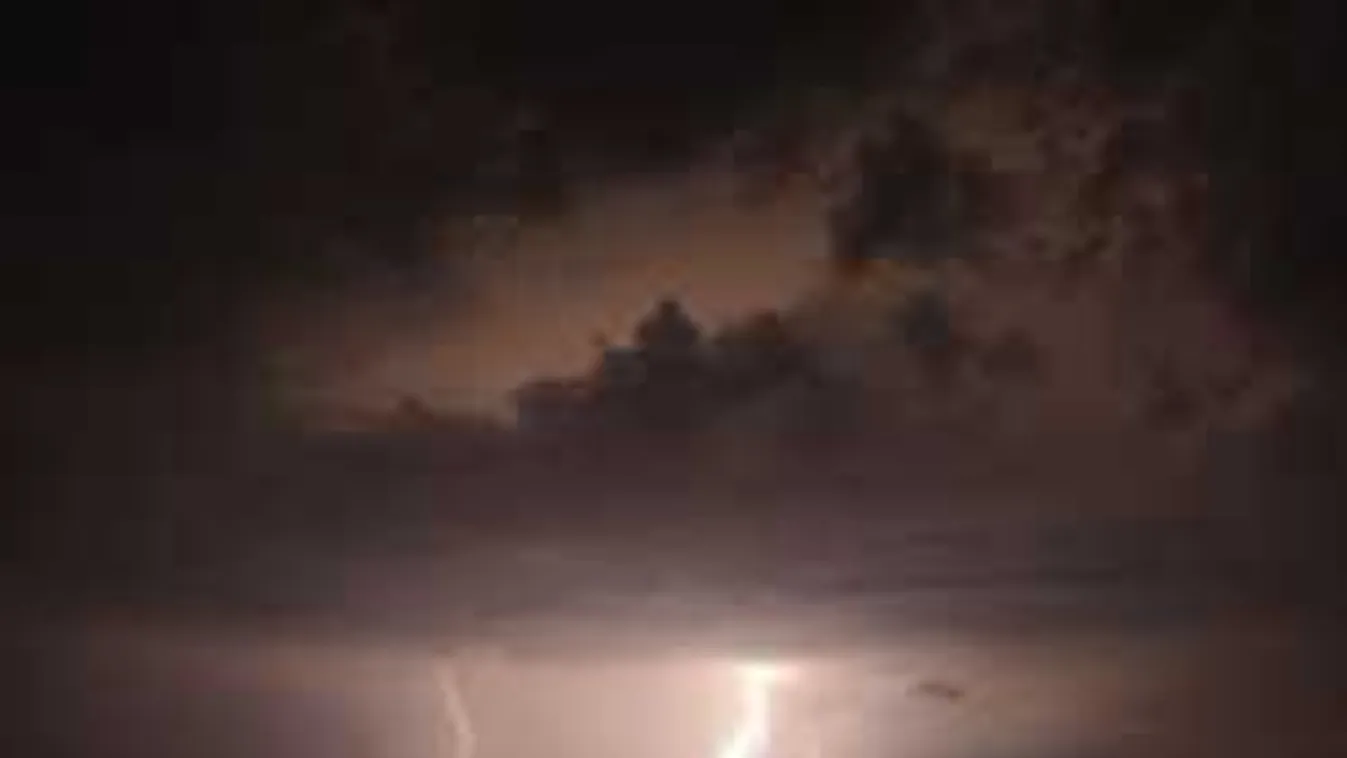 Elképesztő éjszakai fotók, lélegzetelállító látvány hazánk fölött