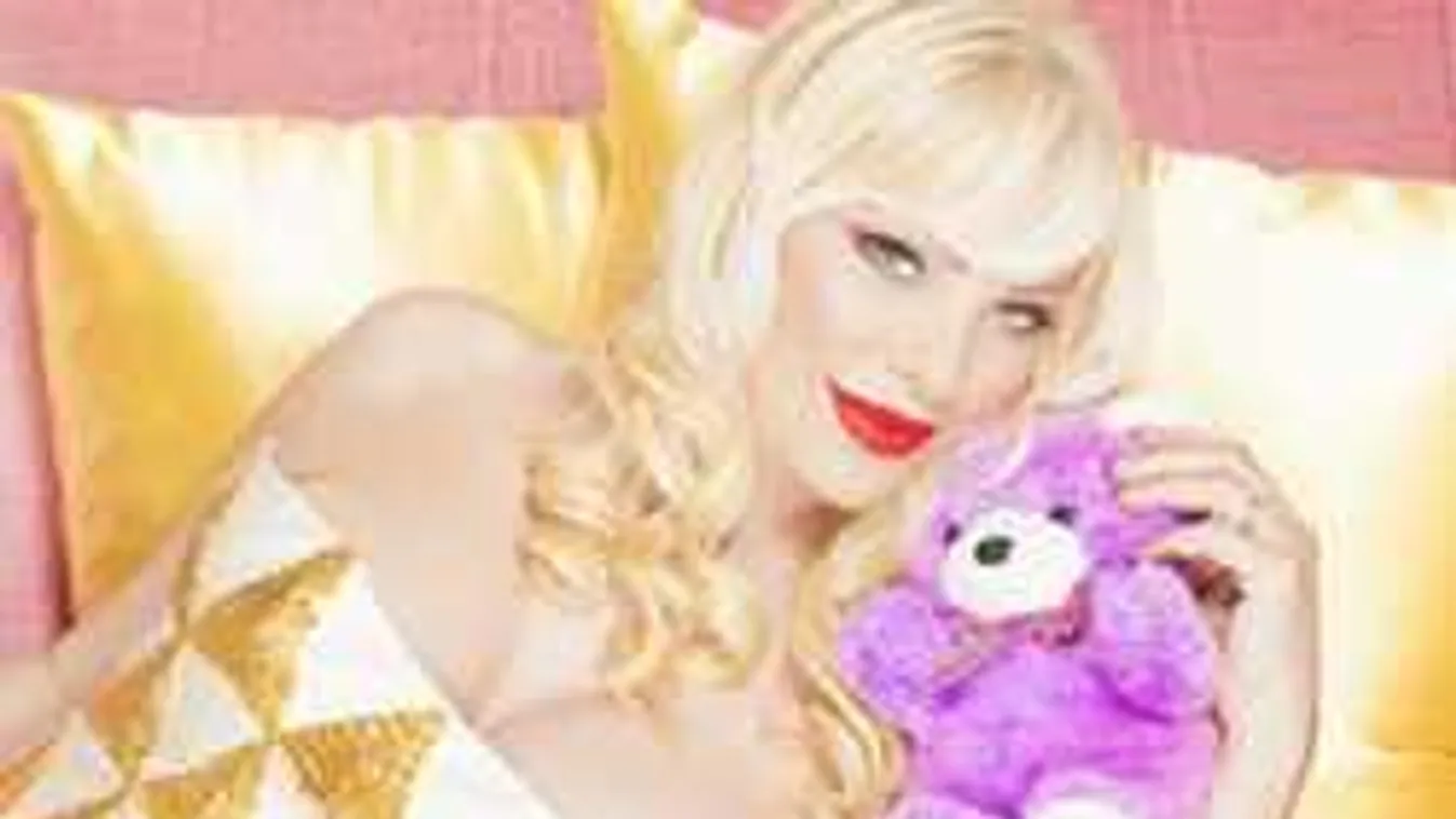 Vége a pernek: Cicciolina milliókat nyert több étteremtől is