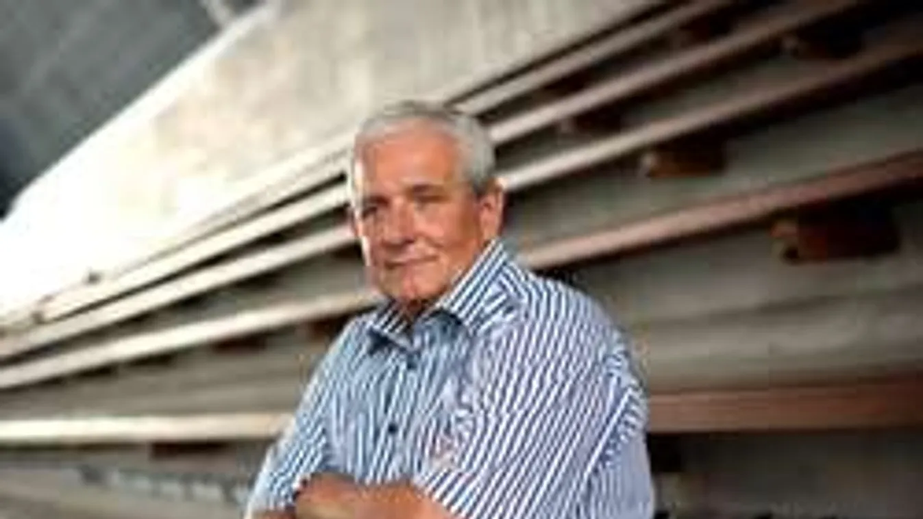 Megfenyegették Takáts Zsuzsanna cipész nevelőapját