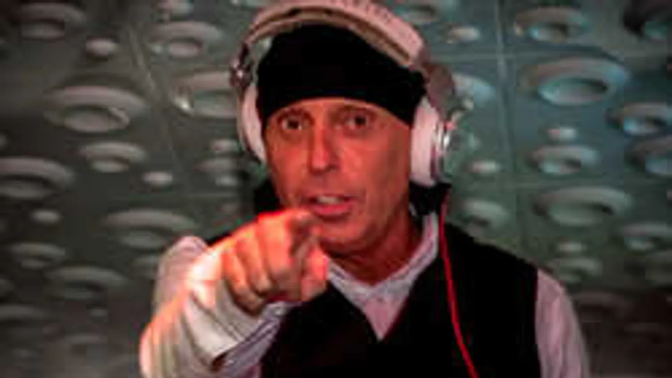 Csaknem teljesen megvakult a magyar sztár, komoly műtéten esett át