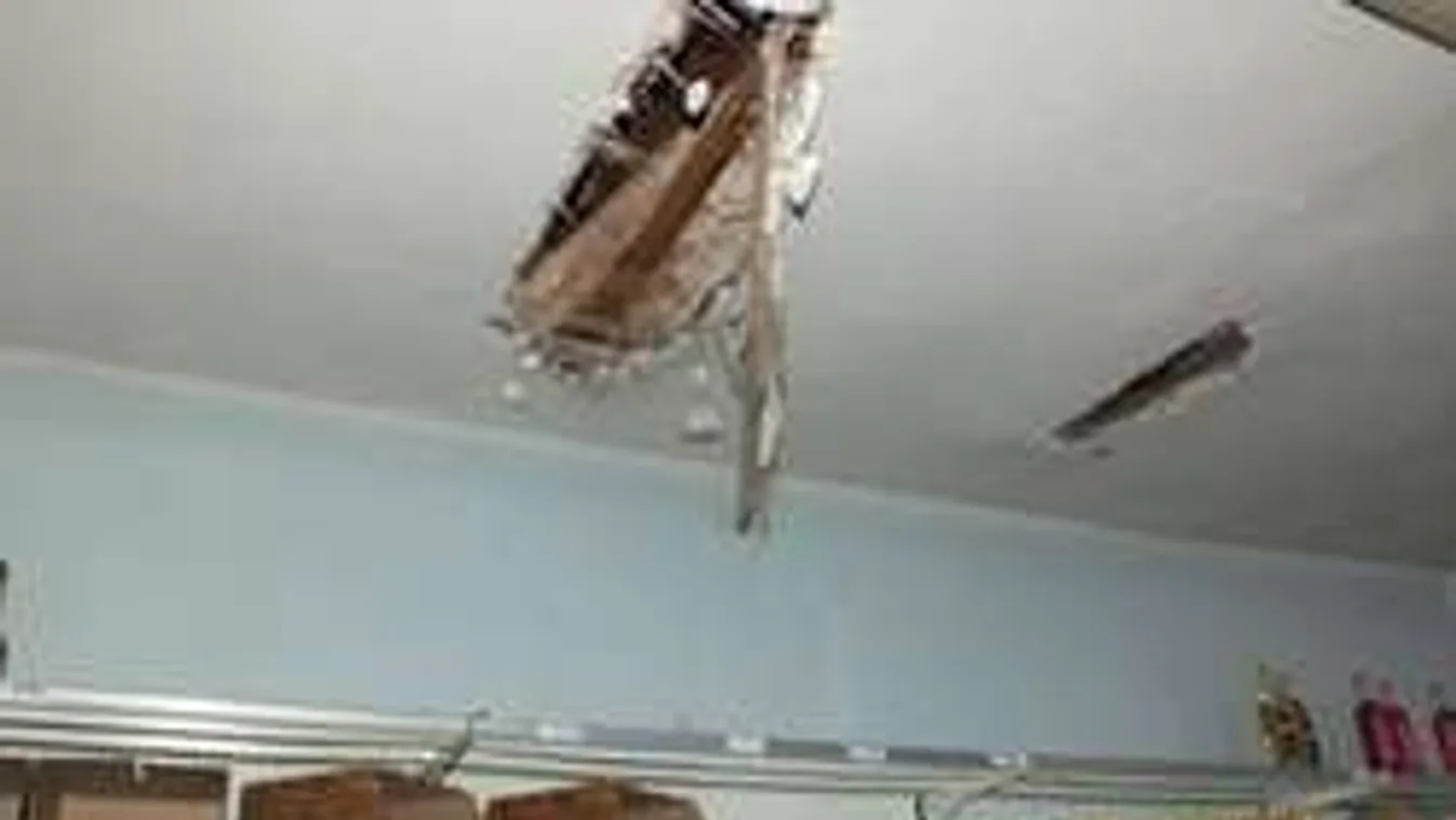 Elképesztő módon jutott be a tolvaj a kisboltba