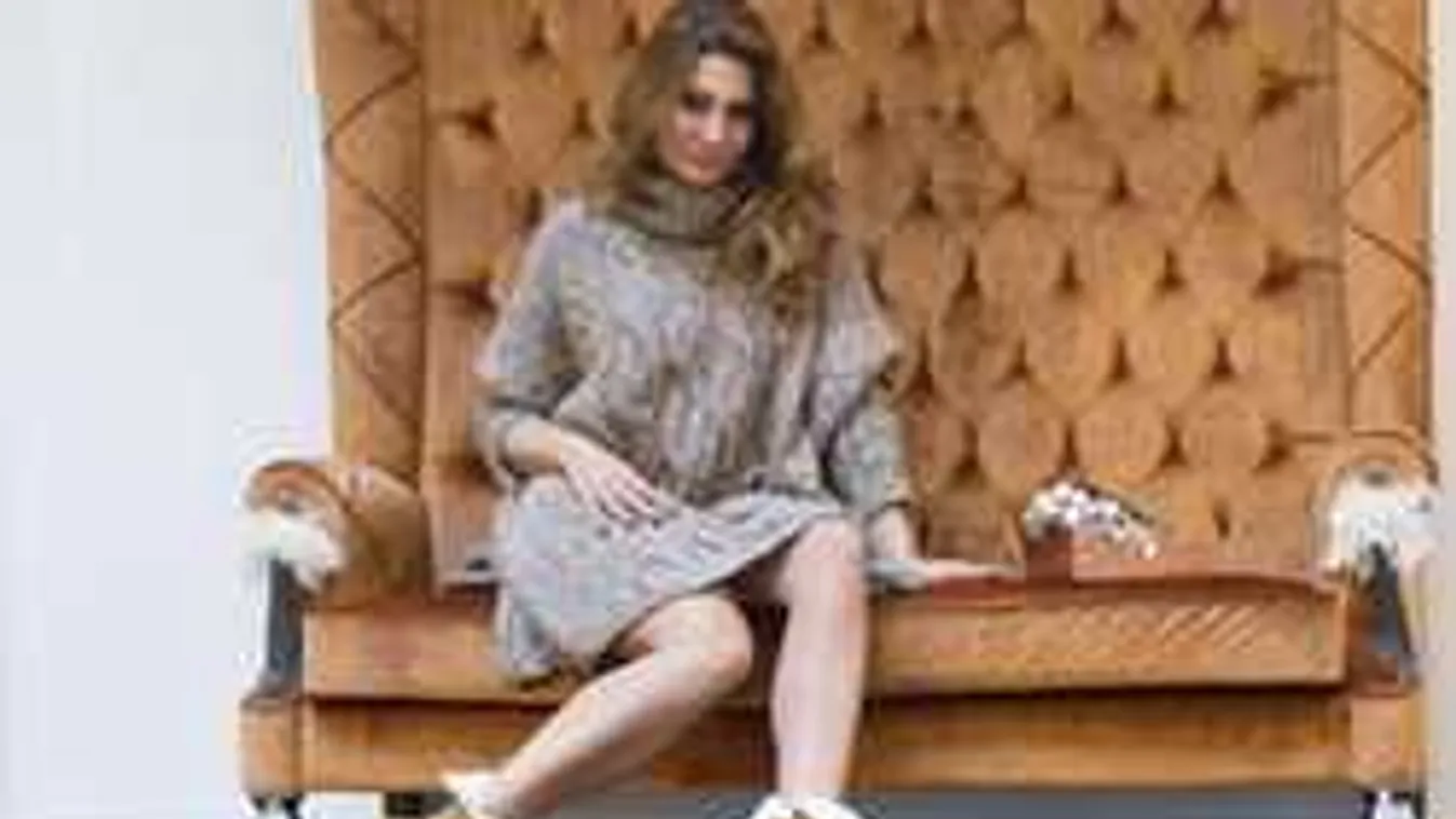 Nem semmi: arcpirító fotót posztolt a dögös magyar műsorvezető