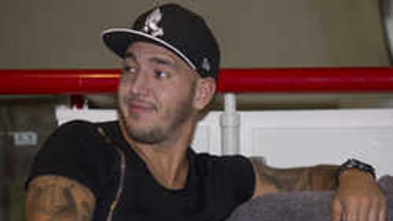 Óriási fordulat Curtis magánéletében, nem korai ez még?