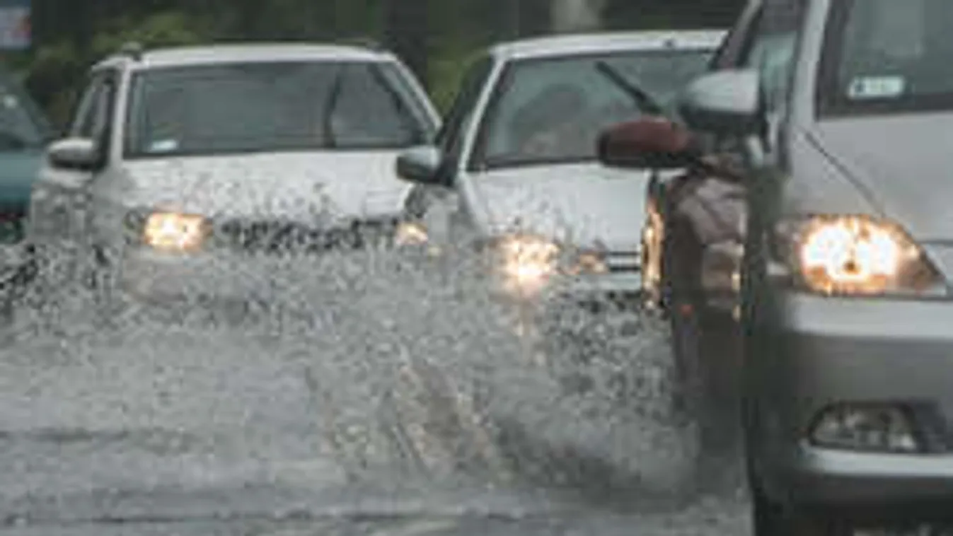 Nem bírta Budapest az özönvízszerű esőzést!