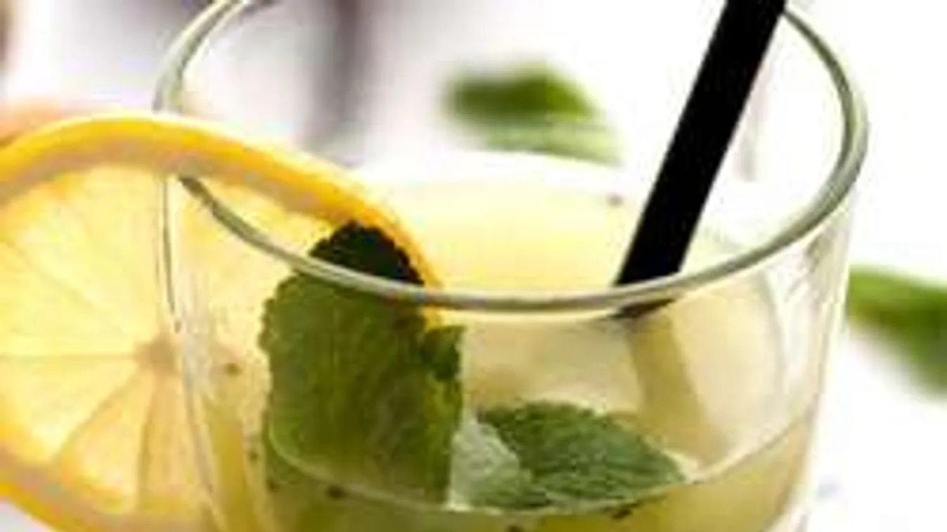 Leolvasztja a hasi zsírt a chiamagos zöldkoktél