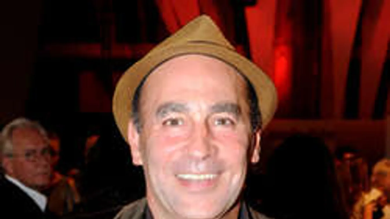 Szomorú: Ajánlatokkal bombázzák Kulka Jánost, de mindet visszautasítja