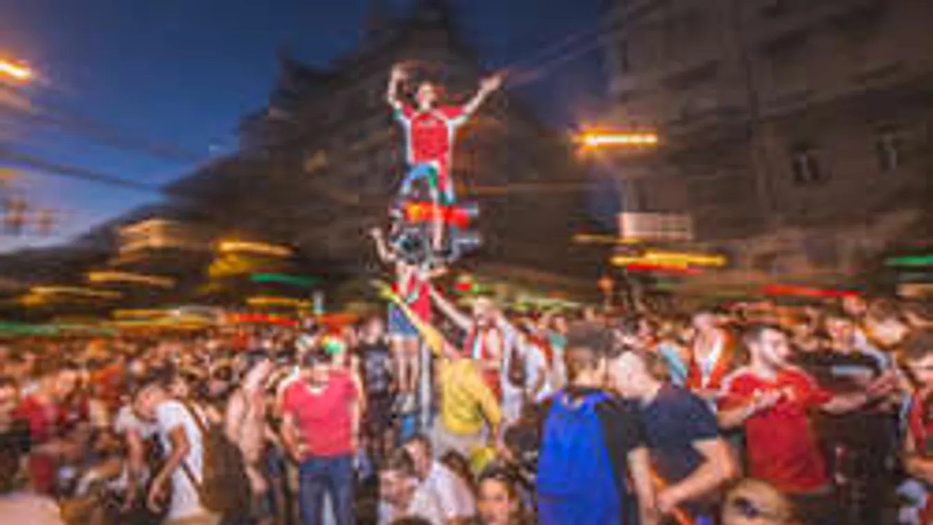 Nézd meg a legmegdöbbentőbb képeket a magyar szurkolók ünnepléséről!