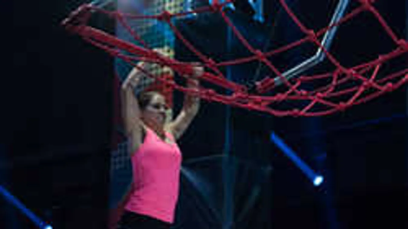 Ez a dögös szertornász lány még esélyes a Ninja címre