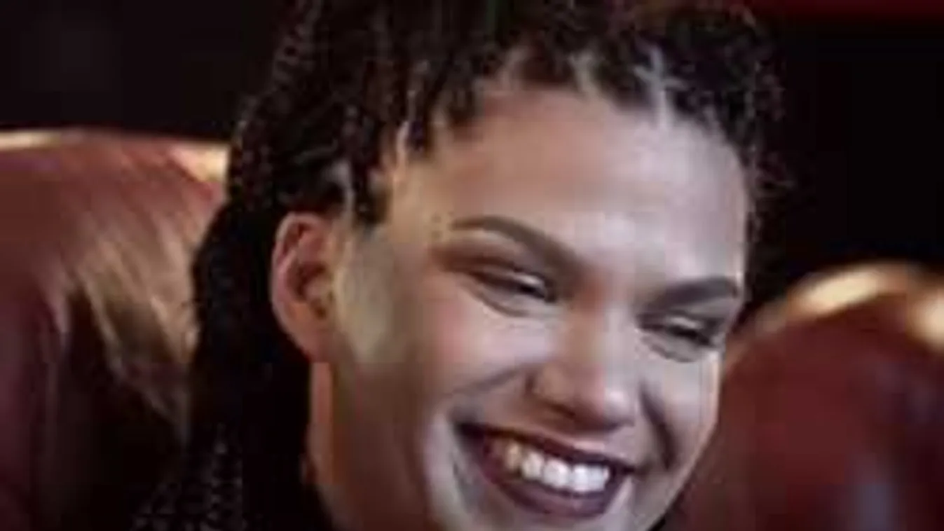 Már nem érdekli a férje, titokzatos férfivel nyaral Young G felesége