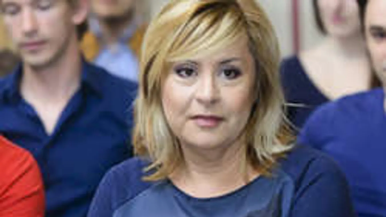 97 éves koráig adósrabszolga lesz Szulák Andrea. Árulja a házát...