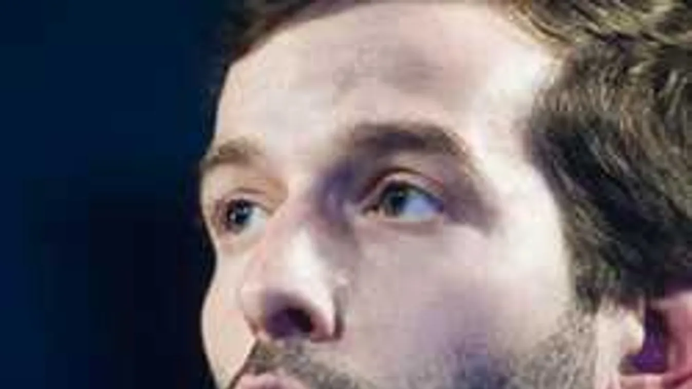 790 ezres fizetést osztogatott a Momentum