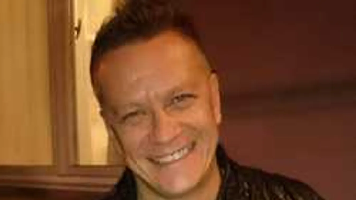 Kínos prostibotrány: megszólalt a magyar énekes