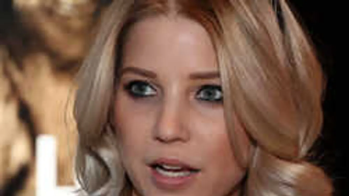 Mi történhetett: Hetek óta senkivel nem beszél Szabó Zsófi