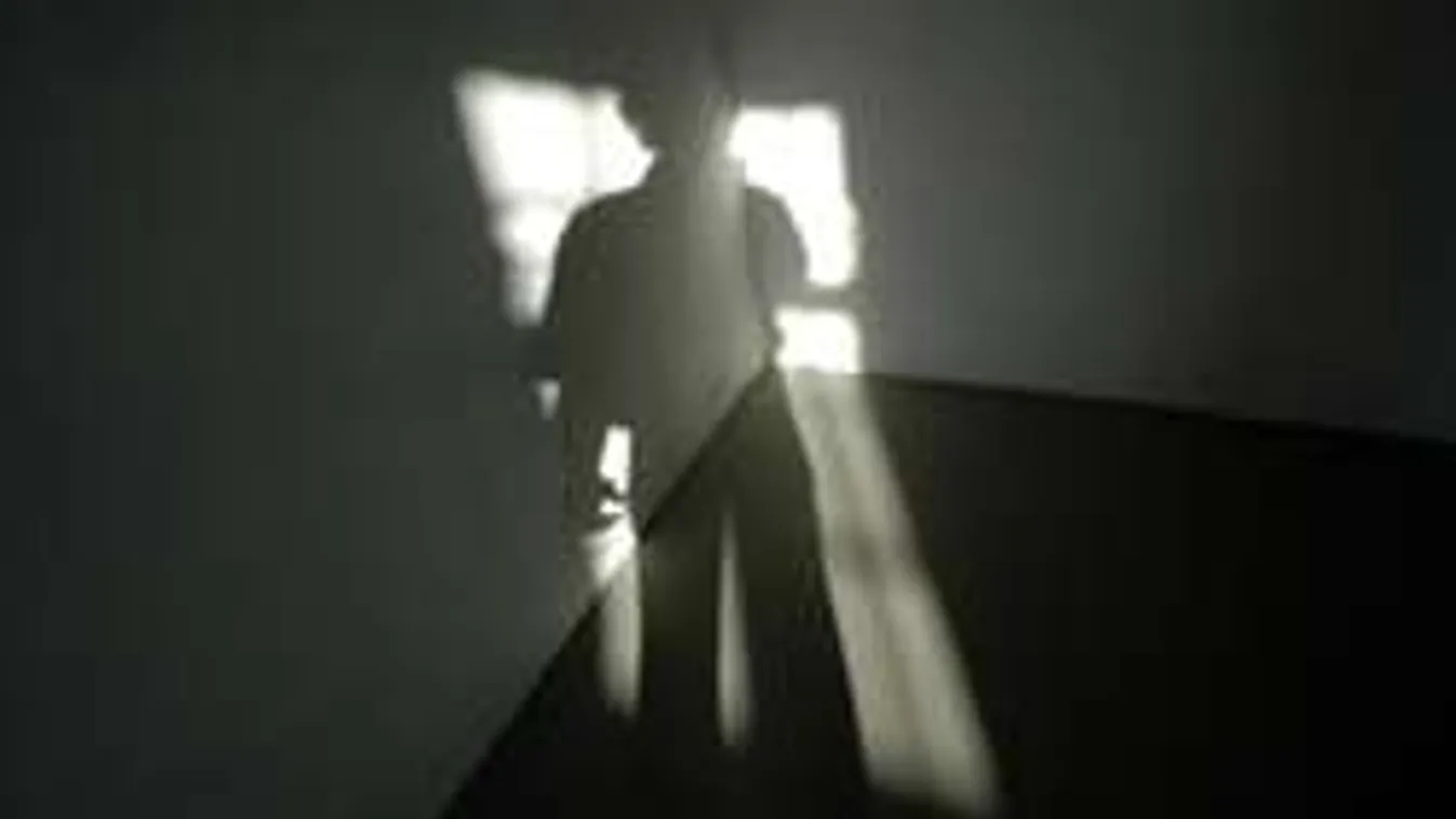 Azonnal megkapta büntetését a diákjait molesztáló abai angoltanár!