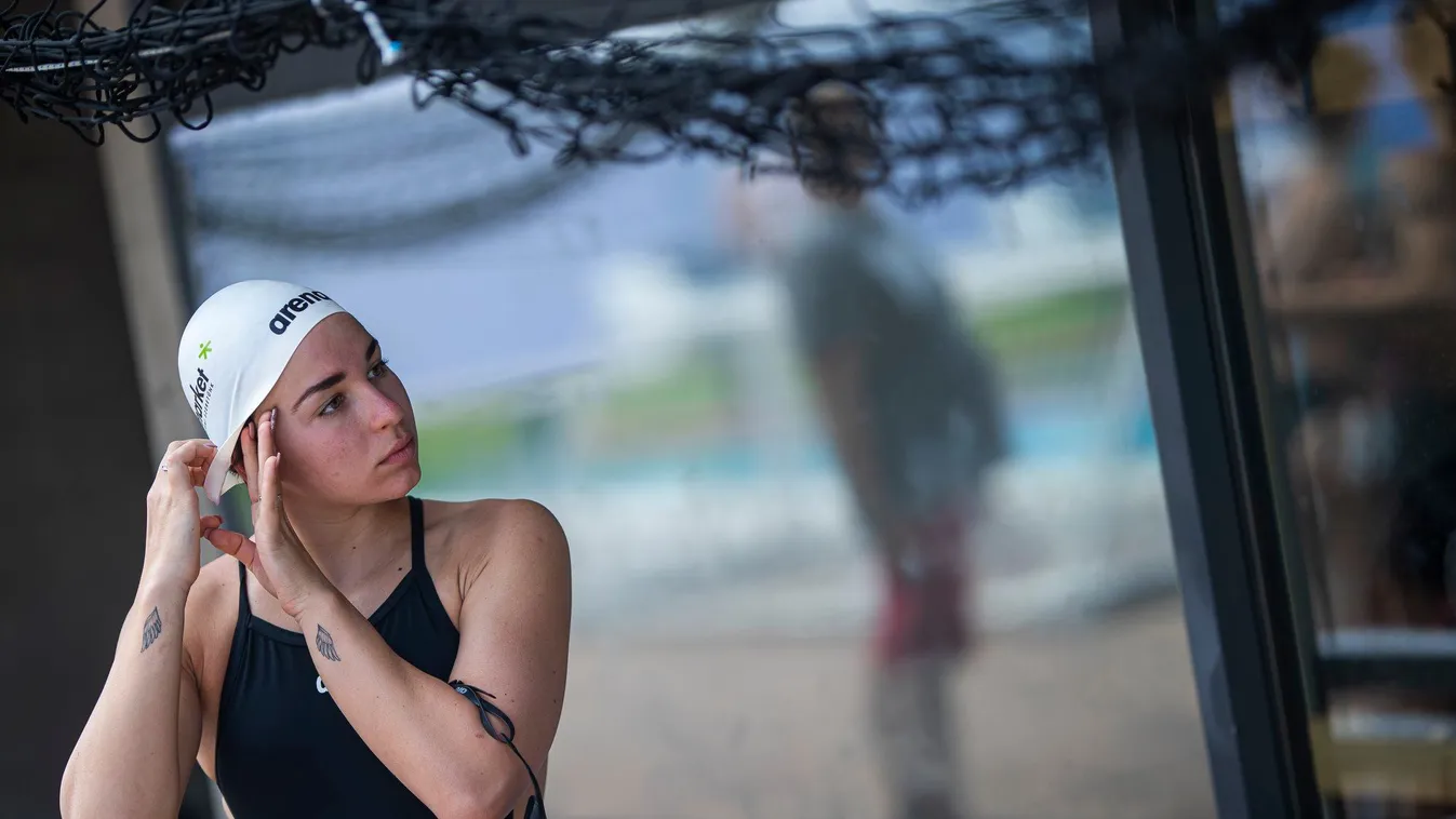 „Igyekeztem távol tartani önmagamat Tőletek” – könnyes fotót osztott meg a magyar úszónő