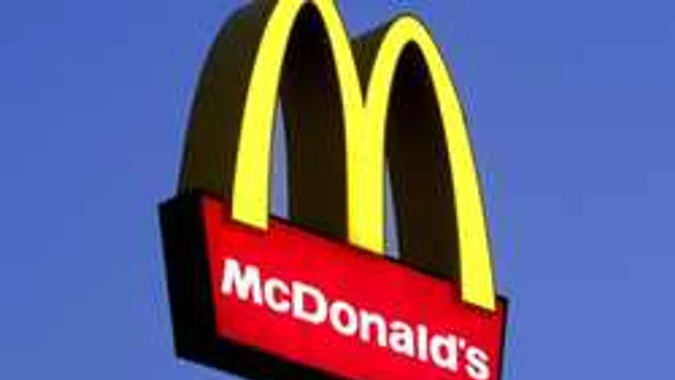 Botrány a Mekiben: megfejelte a dolgozó az egyik vevőt