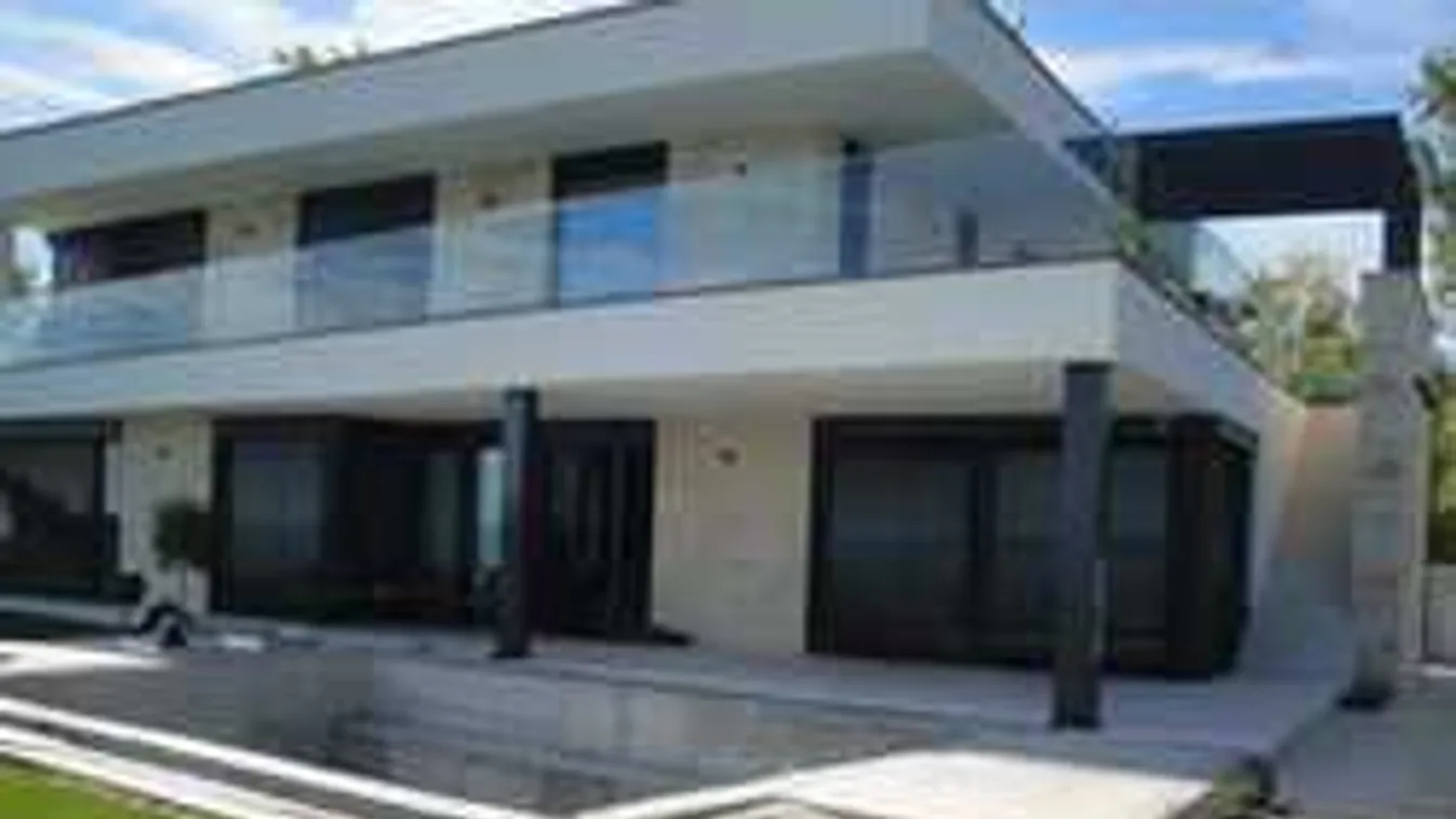 Ebben a balatoni luxusban pihen Dárdai Pál