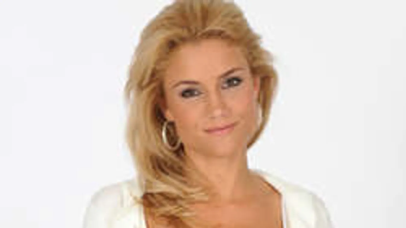 Gyanúsan gömbölyödik az RTL Klub sztárjának pocakja...