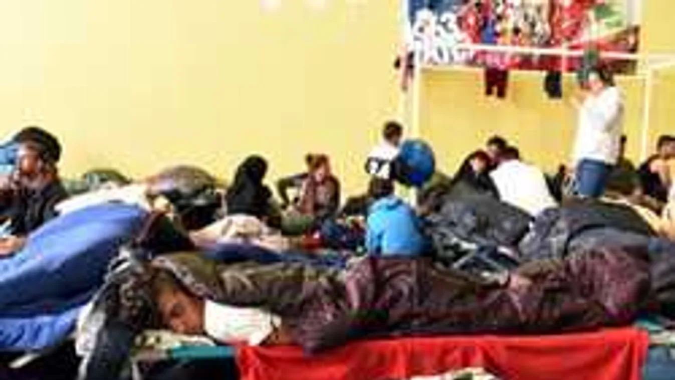 Nem tudják kitoloncolni a hazug migránsokat