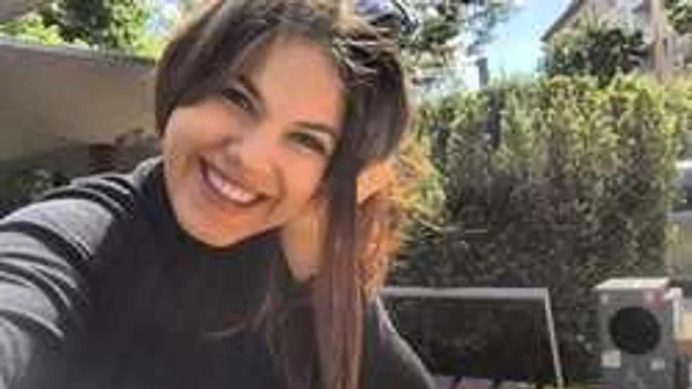 Ezt látnod kell: intim fotót osztott meg Csobot Adél